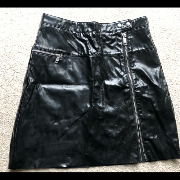 H&M Skirts Hm By Night Black Patent Faux Leather Zip Front Skirt Size A Line High Rise